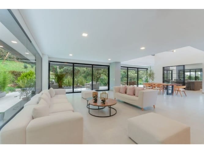 Casa de 6 alcobas en venta en Loma Del Esmeraldal, Envigado · foto 4 de 16
