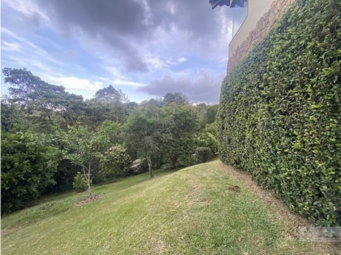 Casa de 4 alcobas en venta en Samaria, El Carmen de Viboral, 310 m² · foto 17 de 24