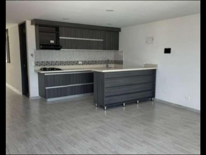 Apartamento de 3 alcobas en venta en Laureles, Medellín, 120 m² · foto 5 de 24