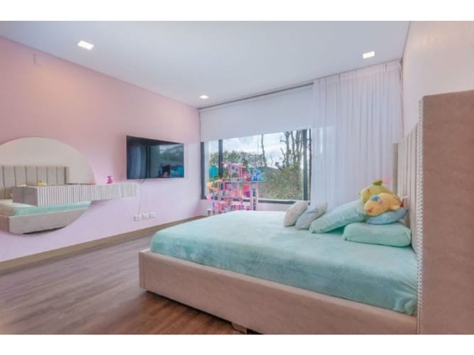Casa de 6 alcobas en venta en Loma Del Esmeraldal, Envigado · foto 9 de 16