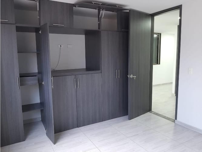 Apartamento de 3 alcobas en venta en Laureles, Medellín, 120 m² · foto 7 de 24