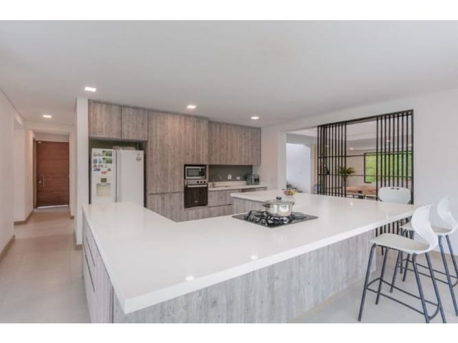 Casa de 6 alcobas en venta en Loma Del Esmeraldal, Envigado · foto 12 de 16