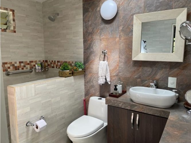 Casa de 2 alcobas en venta en Bellavista, Guarne, 300 m² · foto 21 de 21