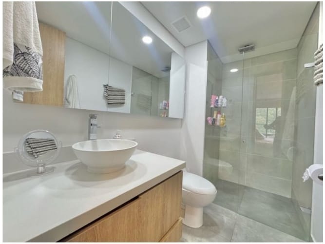 Apartamento de 3 alcobas en venta en El Poblado, Medellín, 111 m² · foto 3 de 11