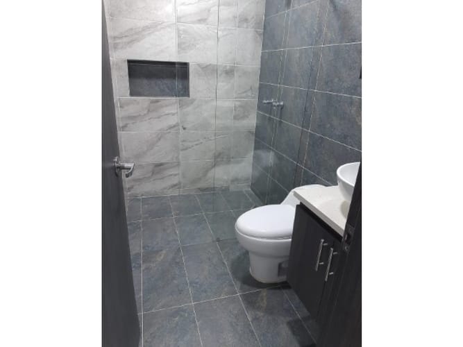 Apartamento de 3 alcobas en venta en Laureles, Medellín, 120 m² · foto 19 de 24