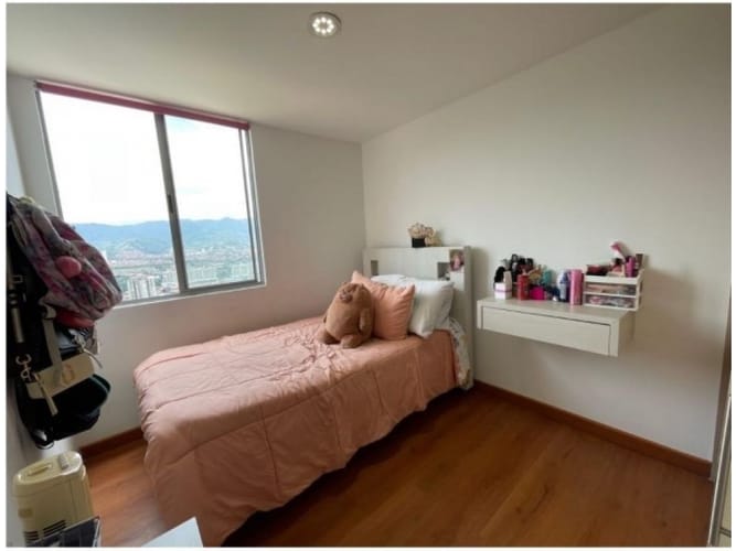 Apartamento de 3 alcobas en venta en El Poblado, Medellín, 86 m² · foto 8 de 10