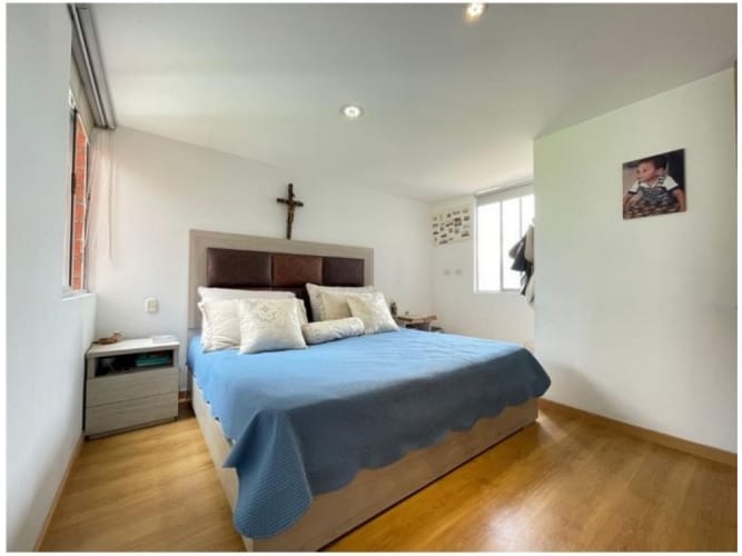 Apartamento de 3 alcobas en venta en El Poblado, Medellín, 86 m² · foto 9 de 10