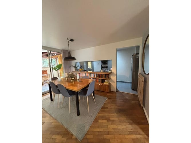 Apartamento de 4 alcobas en venta en El Poblado, Medellín, 101 m² · foto 2 de 24