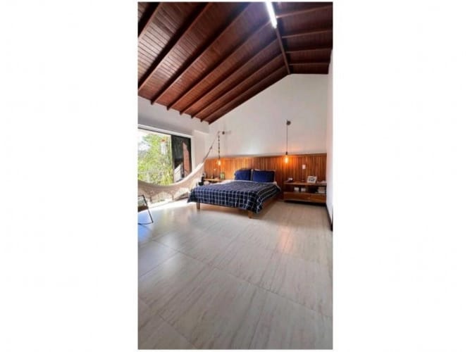 Casa de 6 alcobas en venta en El Poblado, Medellín, 450 m² · foto 9 de 24