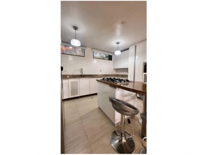 Casa de 6 alcobas en venta en El Poblado, Medellín, 450 m² · foto 10 de 24