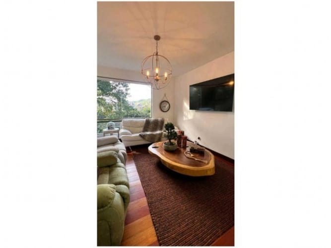 Casa de 6 alcobas en venta en El Poblado, Medellín, 450 m² · foto 15 de 24