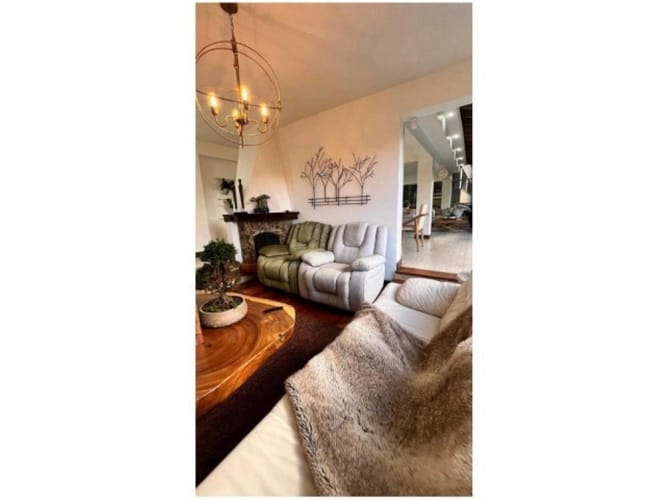 Casa de 6 alcobas en venta en El Poblado, Medellín, 450 m² · foto 19 de 24