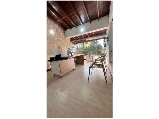 Casa de 6 alcobas en venta en El Poblado, Medellín, 450 m² · foto 24 de 24