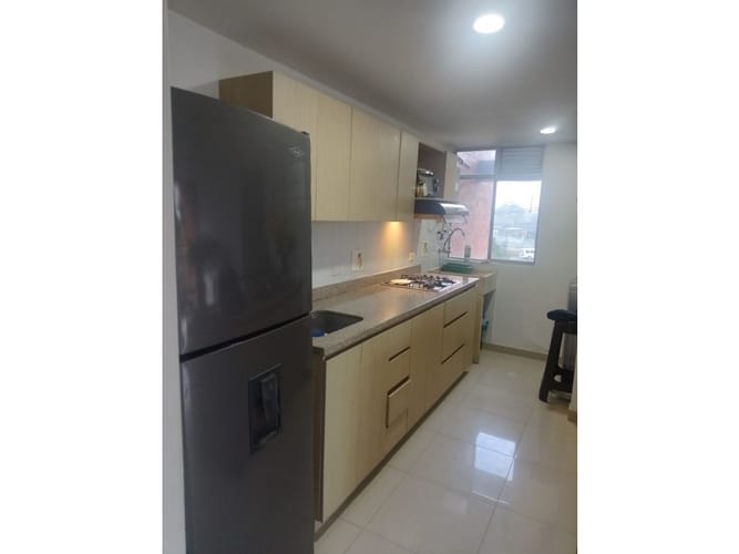Apartamento de 3 alcobas en venta en Rionegro, 90 m² · foto 2 de 14