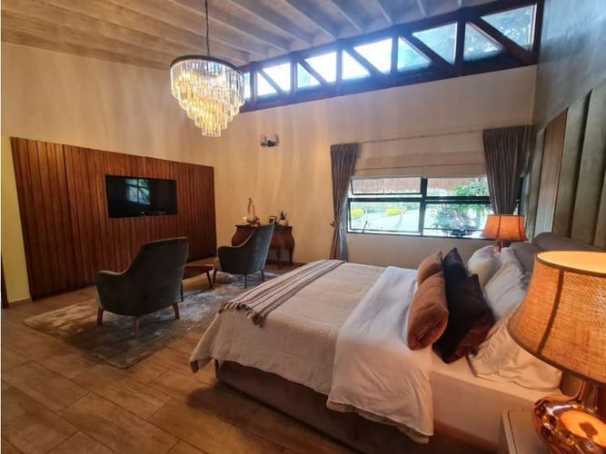 Casa de 5 alcobas en venta en Sajonia, Rionegro, 450 m² · foto 2 de 17