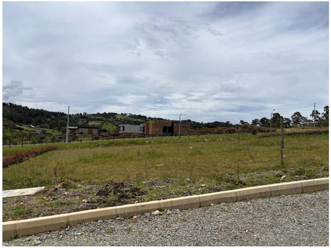 Lote en venta en Las Palmas, Envigado, 1430 m² · foto 5 de 7