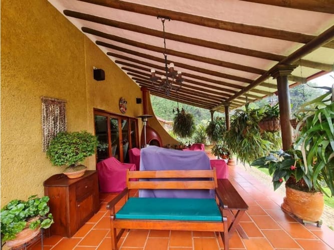 Casa de 4 alcobas en venta en Sajonia, Rionegro, 384 m² · foto 14 de 15