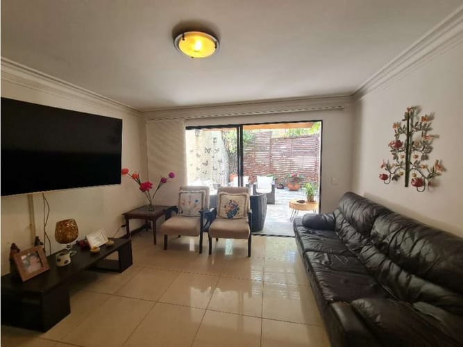 Casa de 4 alcobas en venta en El Poblado, Medellín, 245 m² · foto 11 de 11