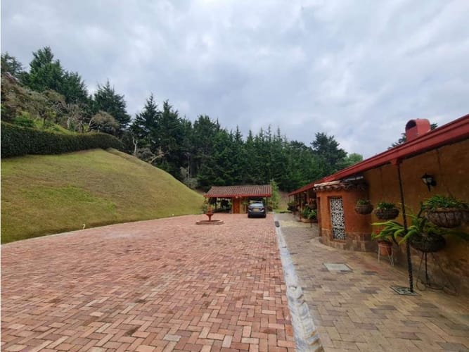 Casa de 4 alcobas en venta en Sajonia, Rionegro, 384 m² · foto 15 de 15