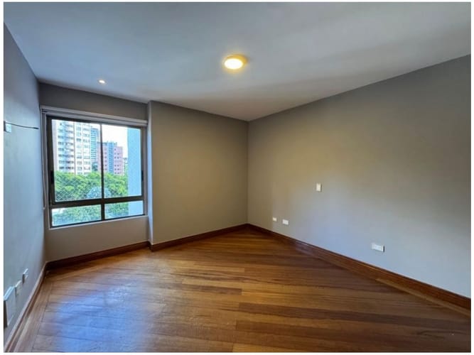 Apartamento en venta en El Poblado, Medellín · foto 11 de 15