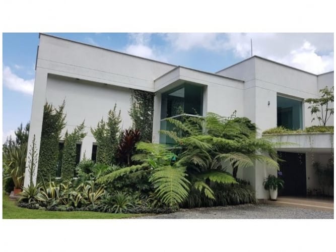 Casa de 4 alcobas en venta en Las Palmas, Envigado, 694 m² · foto 3 de 14