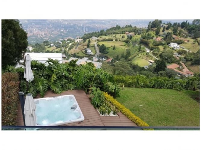 Casa de 4 alcobas en venta en Las Palmas, Envigado, 694 m² · foto 7 de 14