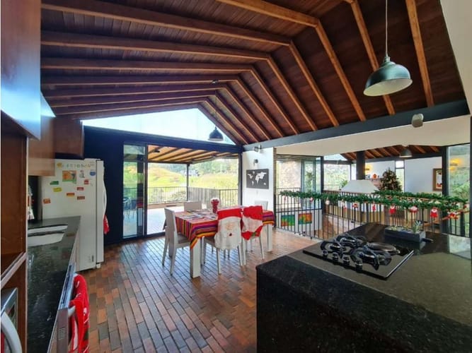 Casa de 3 alcobas en venta en Vía Las Palmas, Envigado · foto 2 de 15