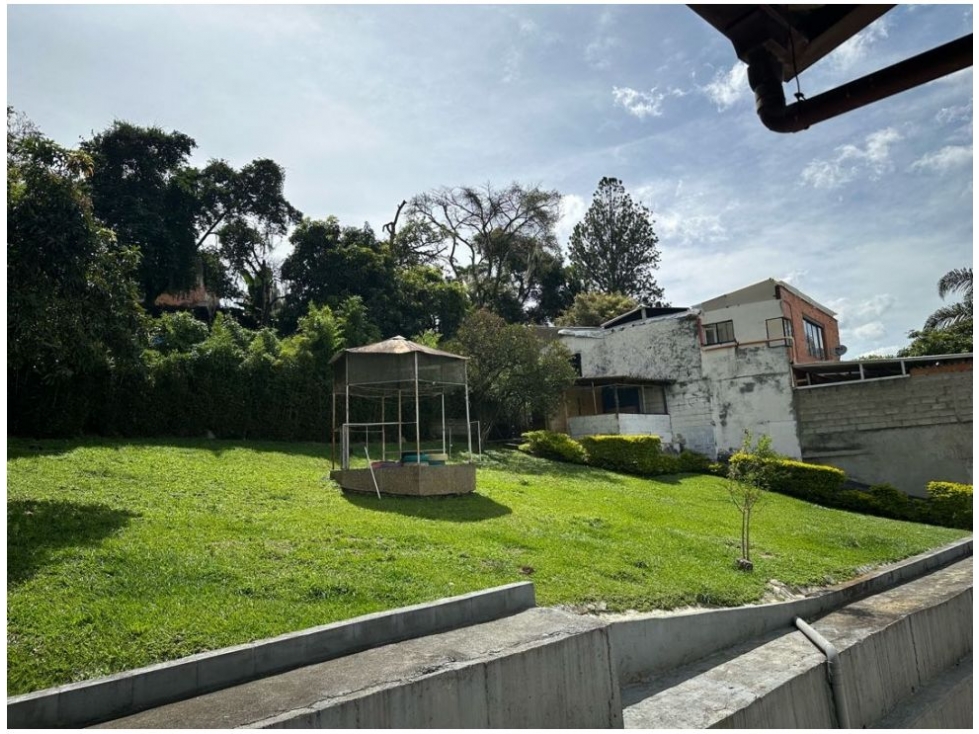 Casa de 10 alcobas en venta en Palenque, Medellín, 565 m² · foto 10 de 14