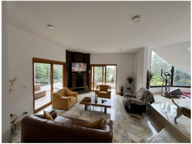 Casa de 3 alcobas en venta en Escobero, Medellín, 436 m² · foto 5 de 20