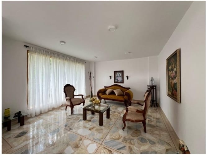 Casa de 3 alcobas en venta en Escobero, Medellín, 436 m² · foto 6 de 20