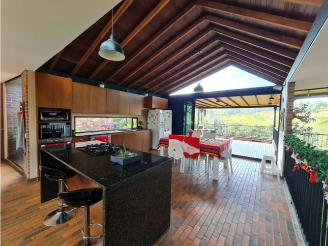 Casa de 3 alcobas en venta en Vía Las Palmas, Envigado · foto 9 de 15