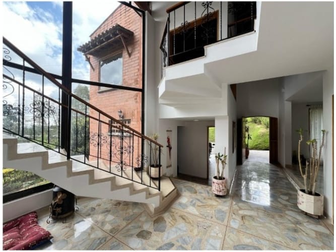 Casa de 3 alcobas en venta en Escobero, Medellín, 436 m² · foto 7 de 20