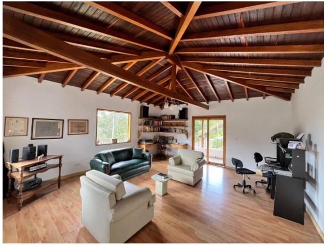 Casa de 3 alcobas en venta en Escobero, Medellín, 436 m² · foto 8 de 20