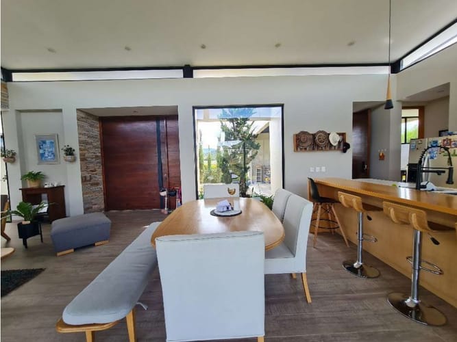 Casa de 3 alcobas en venta en El Retiro, 280 m² · foto 3 de 18