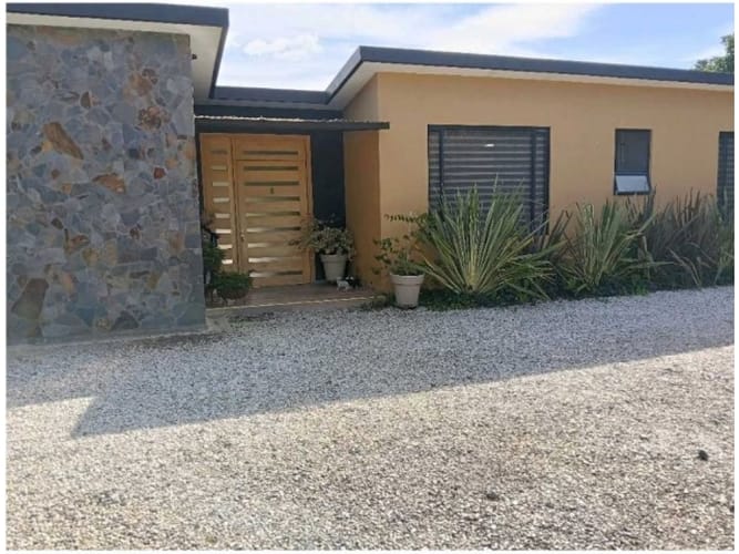 Casa de 2 alcobas en venta en La Ceja, 180 m² · foto 3 de 24