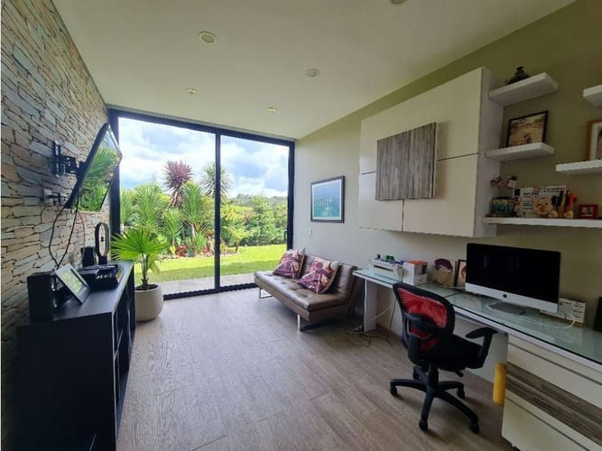 Casa de 3 alcobas en venta en El Retiro, 280 m² · foto 11 de 18