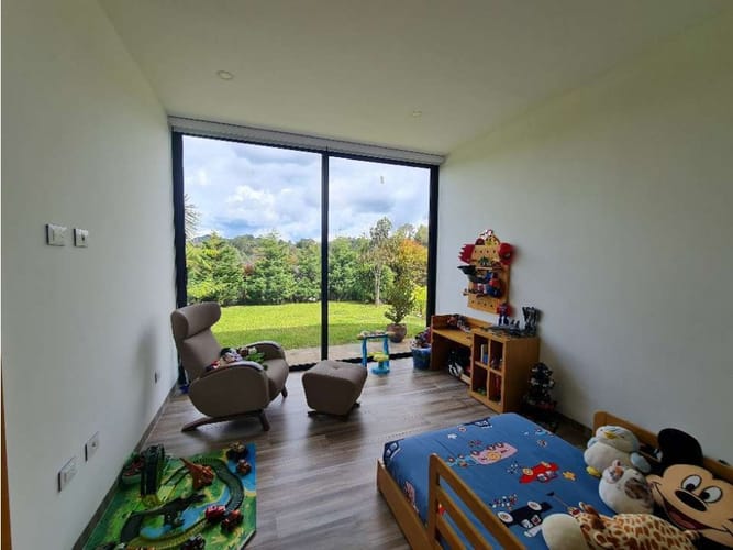 Casa de 3 alcobas en venta en El Retiro, 280 m² · foto 14 de 18
