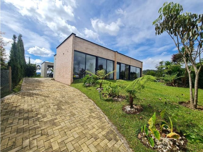 Casa de 3 alcobas en venta en El Retiro, 280 m² · foto 18 de 18