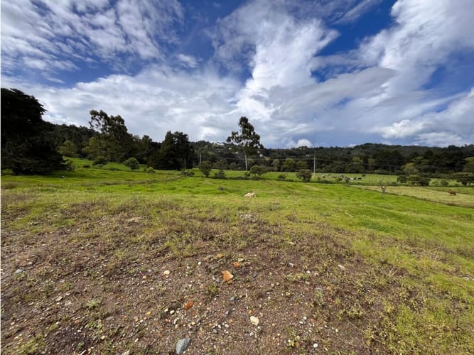Lote en venta en Las Palmas, Envigado, 2100 m² · foto 4 de 7