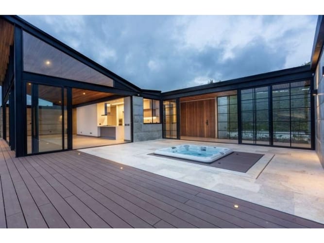 Casa de 4 alcobas en venta en Lejos Del Nido, El Retiro · foto 2 de 15