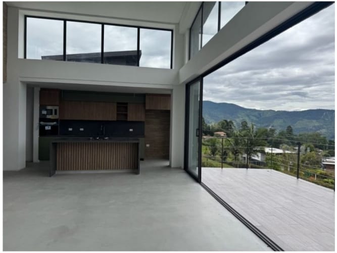 Casa de 2 alcobas en venta en Santa Catalina, La Estrella, 270 m² · foto 4 de 12