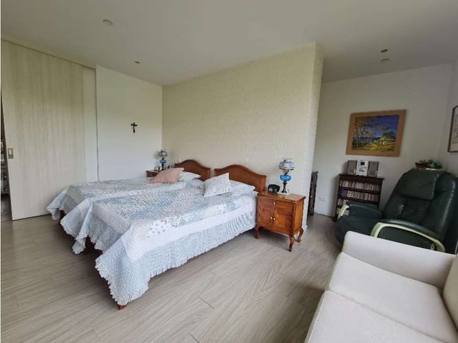 Apartamento de 3 alcobas en venta en Las Lomas, Medellín, 163 m² · foto 9 de 9