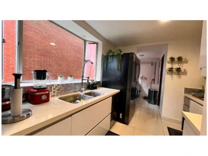 Casa de 4 alcobas en venta en Loma Benedictinos, Envigado, 274 m² · foto 3 de 21