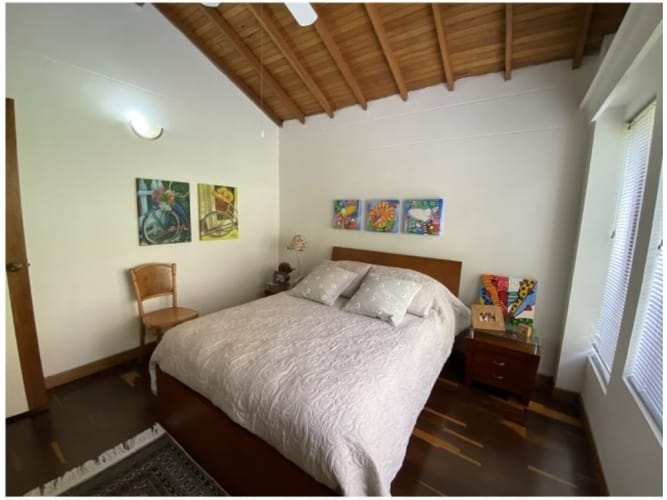 Casa de 3 alcobas en venta en Loma Benedictinos, Envigado, 391 m² · foto 9 de 21