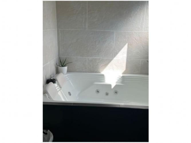 Casa de 4 alcobas en venta en Loma Benedictinos, Envigado, 274 m² · foto 4 de 21