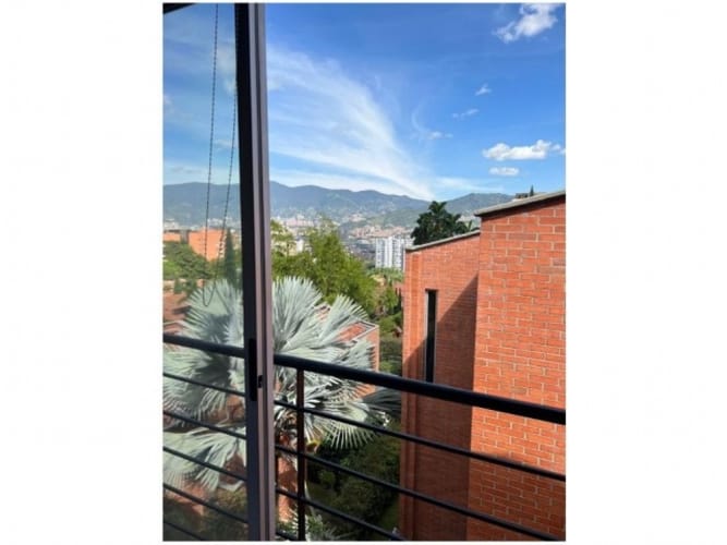 Casa de 4 alcobas en venta en Loma Benedictinos, Envigado, 274 m² · foto 7 de 21