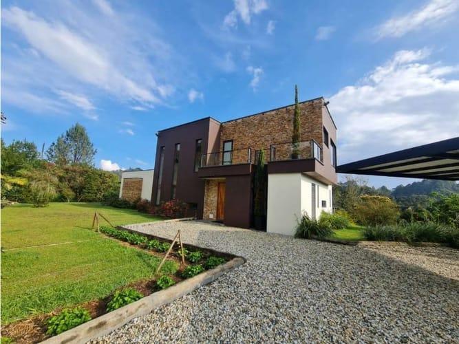 Casa de 3 alcobas en venta en El Retiro, 286 m² · foto 14 de 15