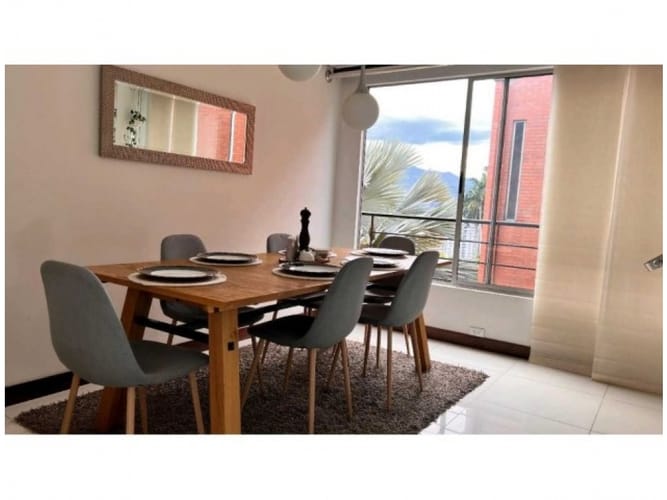 Casa de 4 alcobas en venta en Loma Benedictinos, Envigado, 274 m² · foto 12 de 21