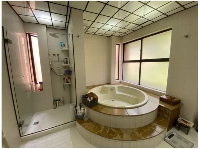 Casa de 3 alcobas en venta en Loma Benedictinos, Envigado, 391 m² · foto 18 de 21