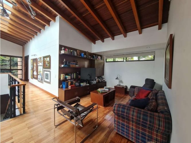 Casa de 4 alcobas en venta en El Retiro, 440 m² · foto 2 de 15